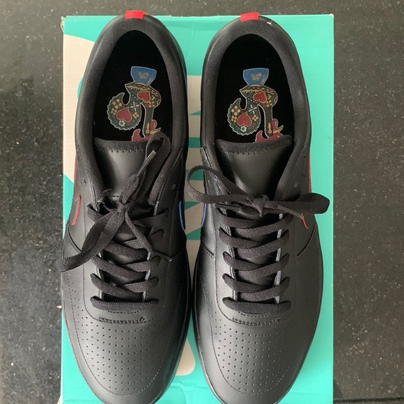 NIKE SB TEAM CLASSIC DEADSTOCK 2019 - Picture 1 of 11